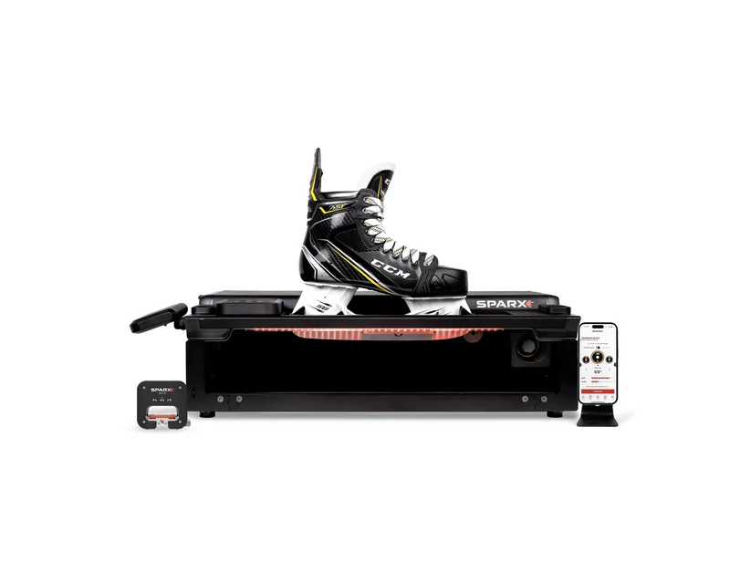 Sparx Sharpener 3 PRO mit eingespanntem Schlittschuh